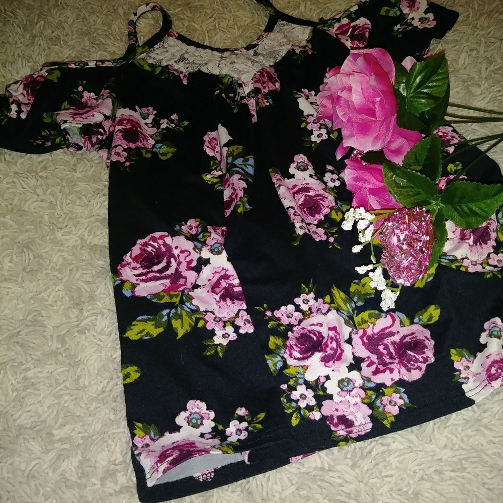 Black top with roses